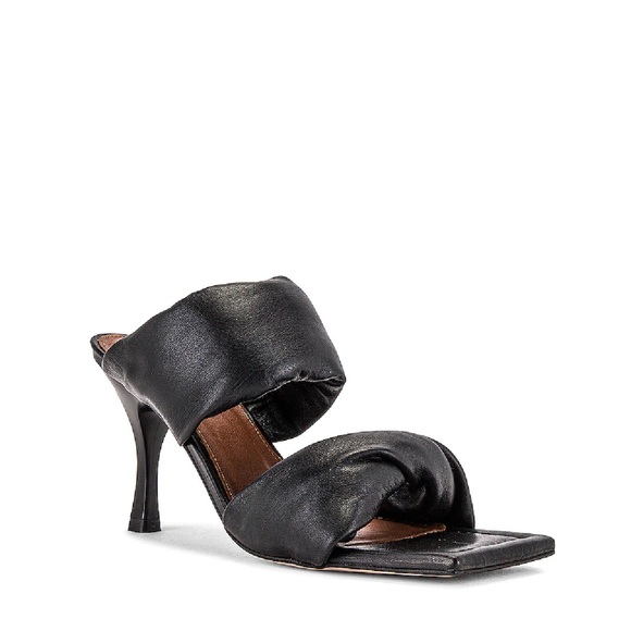 Anthropologie Shoes - Anthropologie Alohas twist strap mule